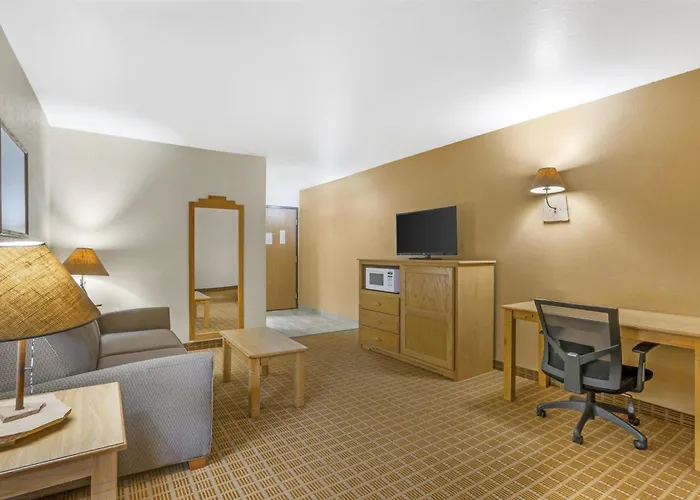 Hotel Western & Gold Canyon