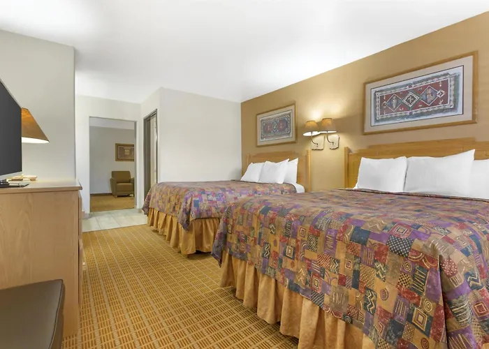 Western & 3* Gold Canyon
